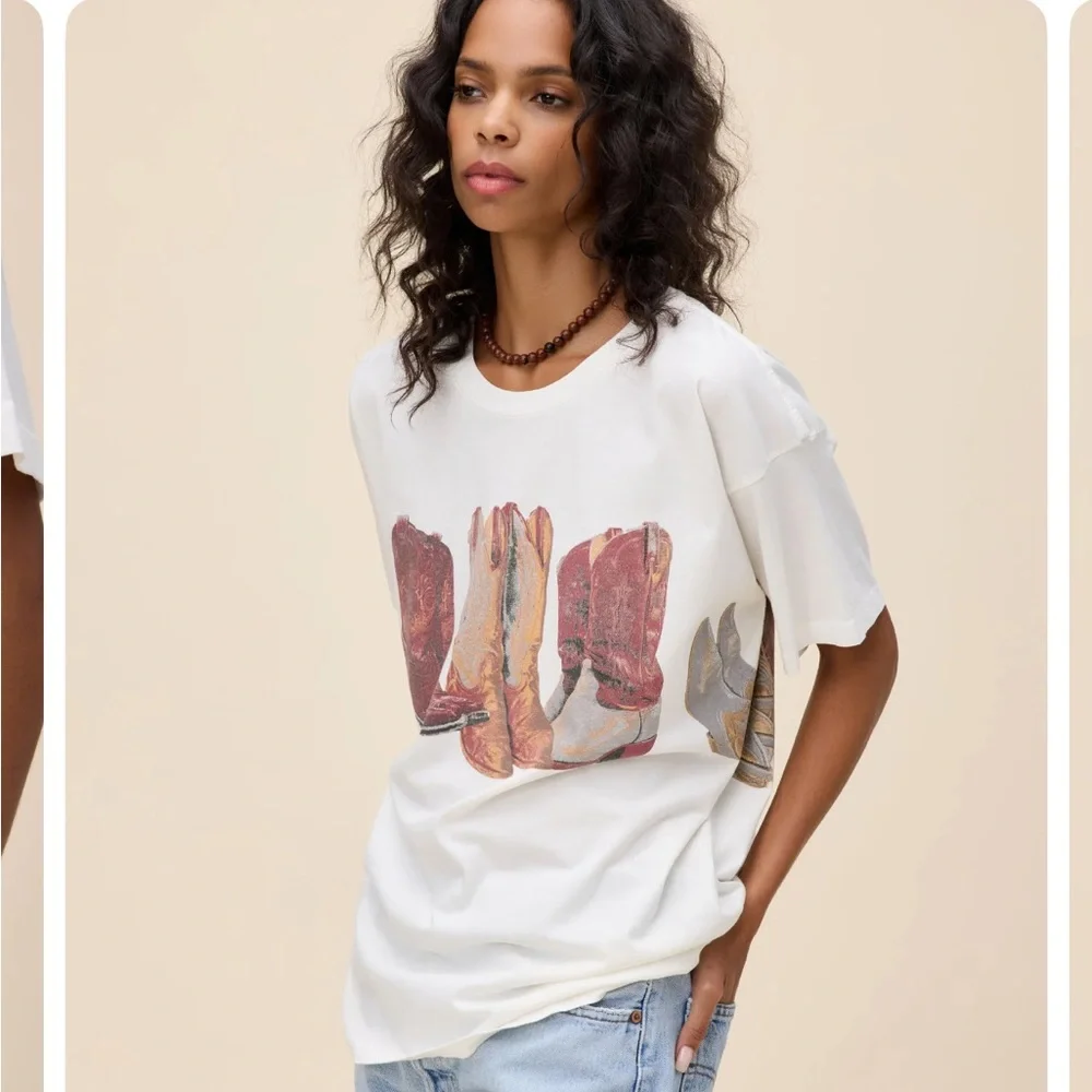 Daydreamer Kick Off Your Boots Merch Tee - Picture 3 of 5